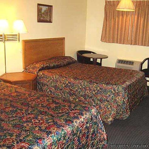 Guest House Motel Chanute Szoba fotó