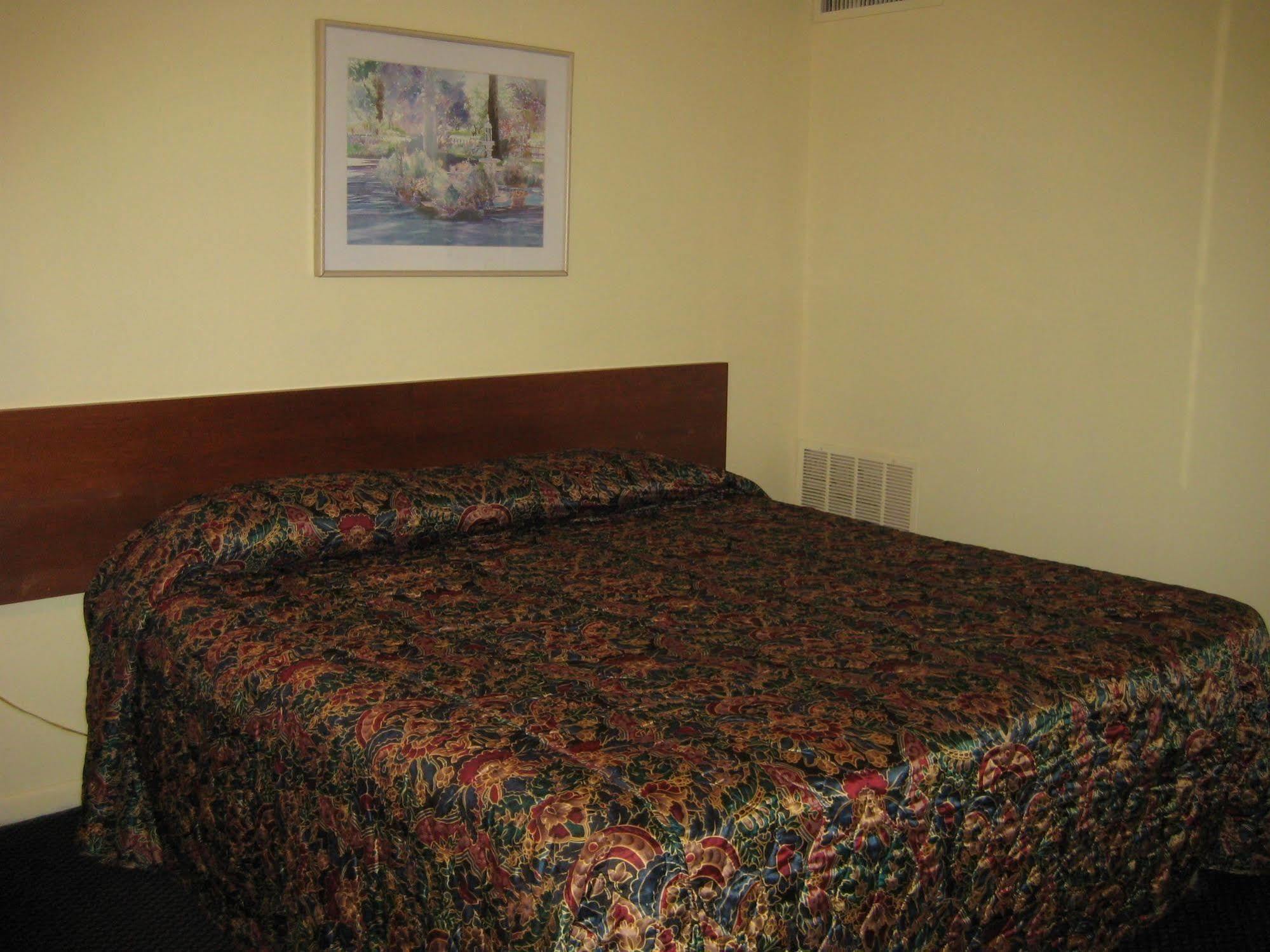 Guest House Motel Chanute Kültér fotó