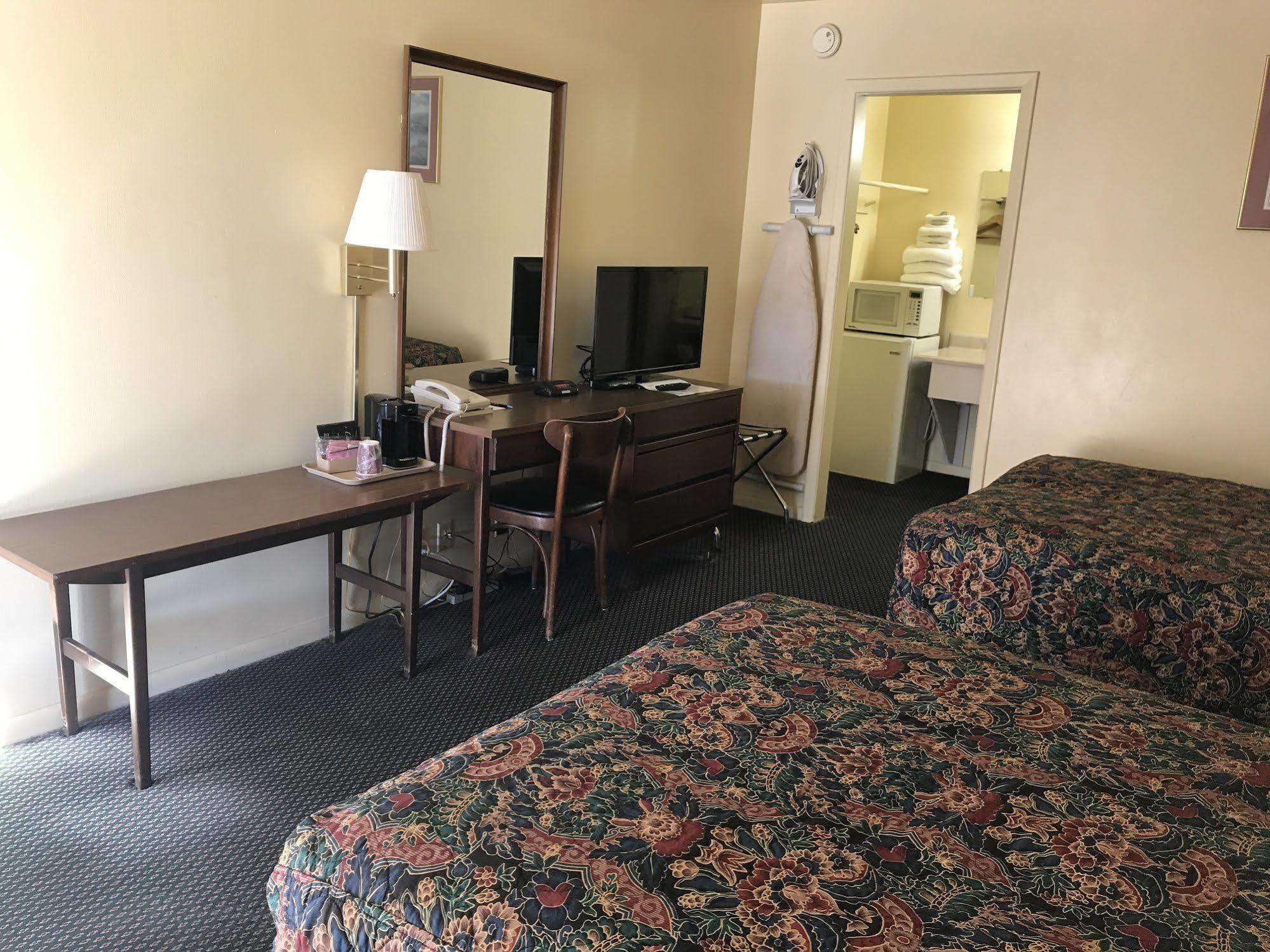 Guest House Motel Chanute Kültér fotó